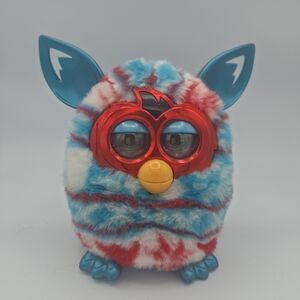 Hasbro - Furby Boom - Holiday Sweater Edition